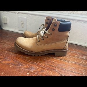 Will’s Vegan Shoes Dock Boots